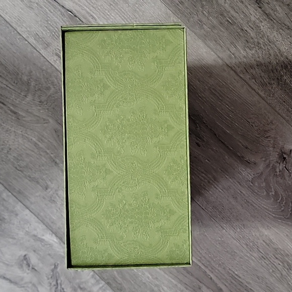 Gucci box - Picture 3 of 4